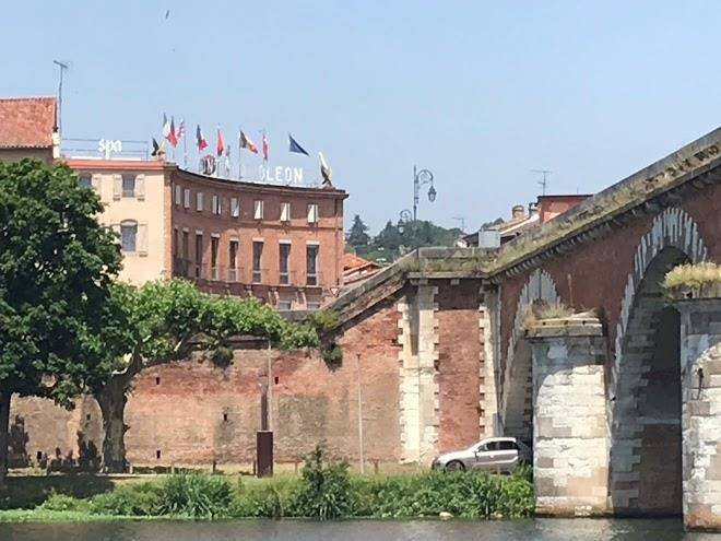 Hotel le pont napoleon