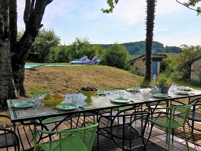 La bergerie au milieu des pruniers