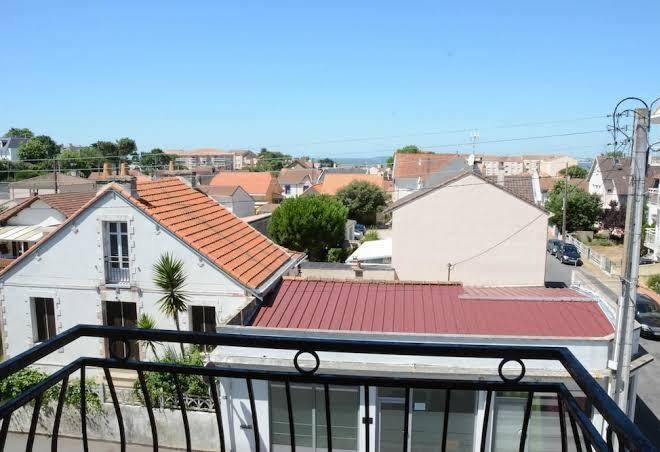 Hotel le petit trianon restaurant le s
