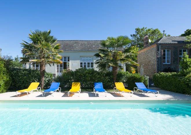 La recreation a missillac 2 gites dans une ancienne ecole avec piscine