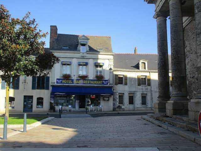 Aux amis reunis