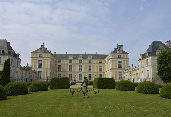 Chateau Colbert Image