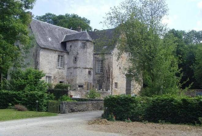 Chambre d'hotes 53 manoir de rouesse