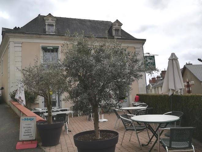 Auberge du cheval blanc hotel restaurant