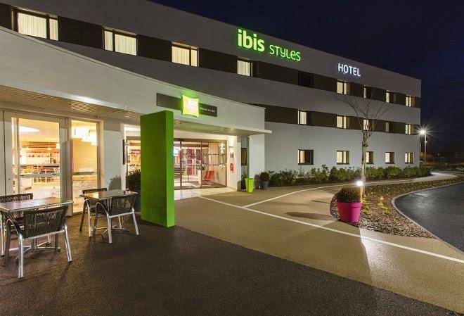 Hotel ibis styles les sables olonne s mer