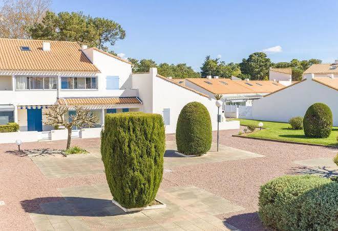 Lagrange vacances hameau des pins clos du chene