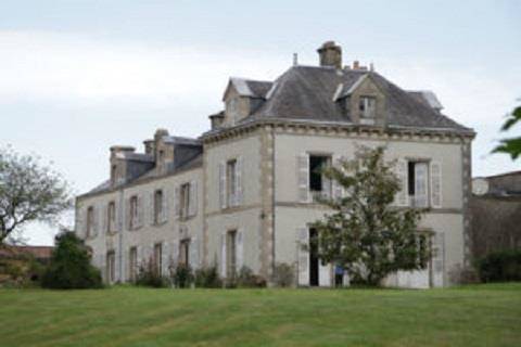 Les hotes du prieure