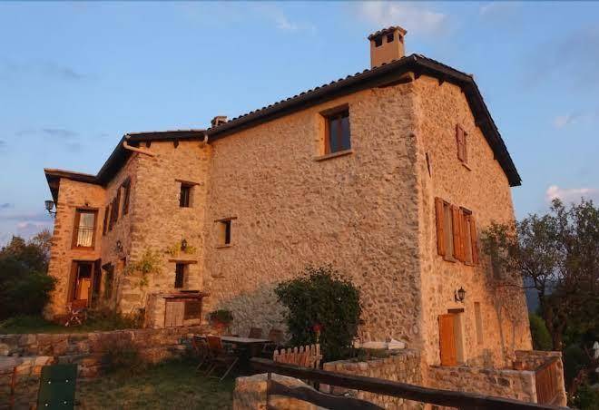 Ce nid d'aigle gite et chambre d'hotes sur les hauteurs de digne