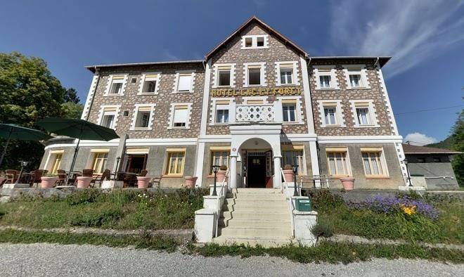 Hotel lac et foret