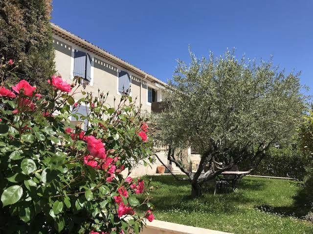 Hotel le pre saint michel manosque luberon