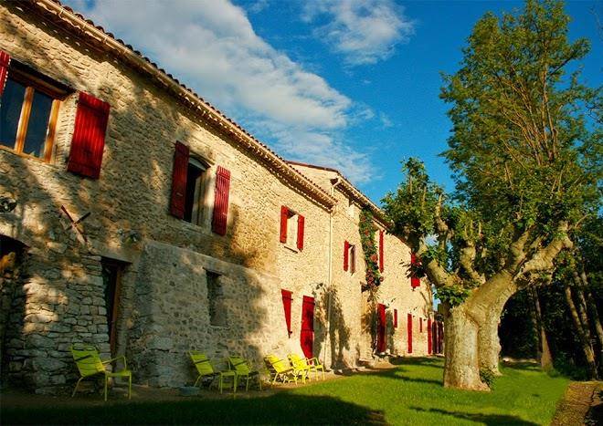Hotel universitaire du mieux etre mas de fontefiguieres en provence