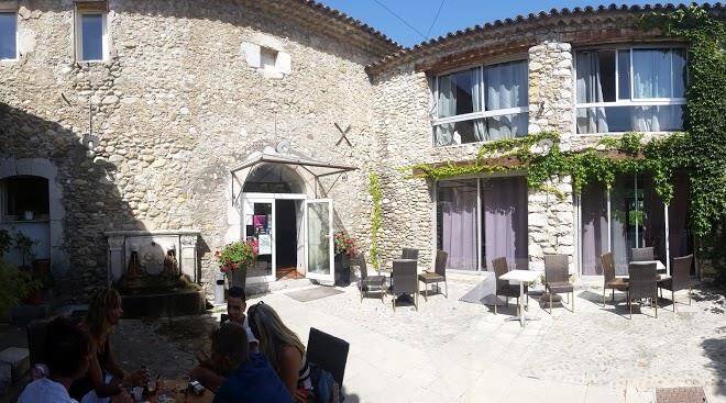 L'oustaou restaurant et chambres