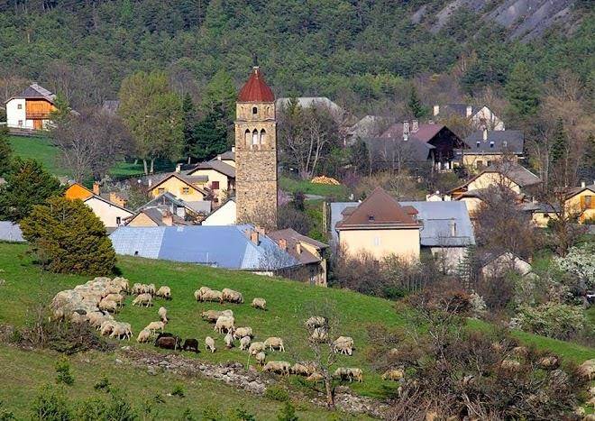 Le Gite Des Faucons Image