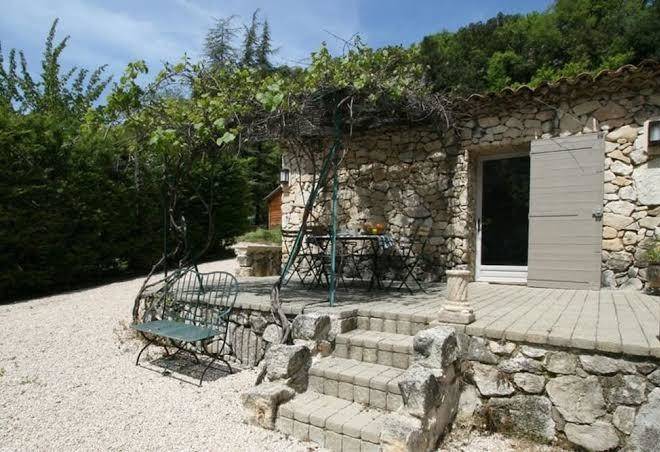 Le Nid D'amour Image