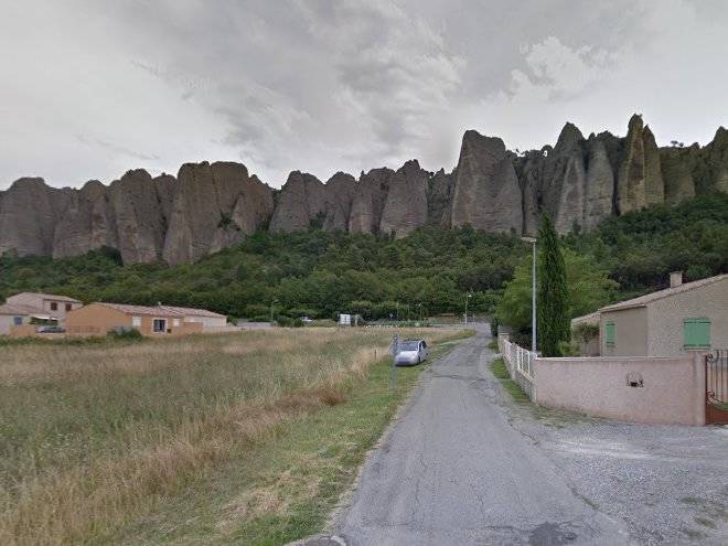 Suitdream location suite avec spa et sauna privatif a les mees 04190
