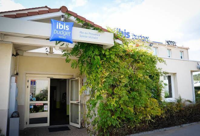 Hotel ibis budget aix en provence est sainte victoire