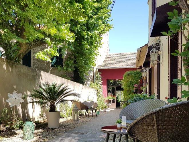Hotel sous les figuiers saint remy de provence