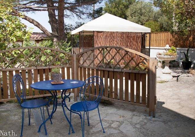 L atelier et l abri du jas