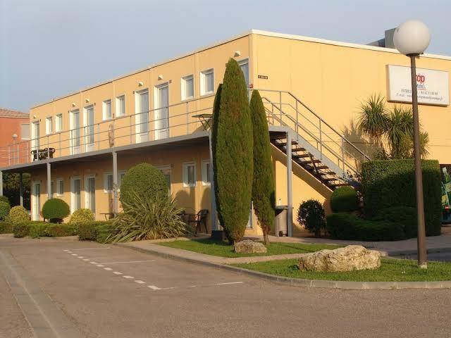 Top motel istres
