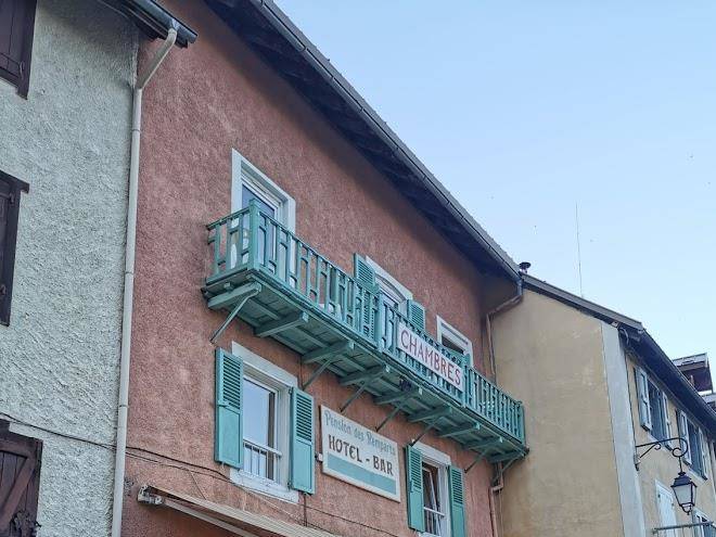 Les remparts chambres bar