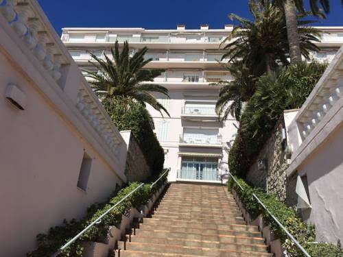 Azur studios cannes la petite maison