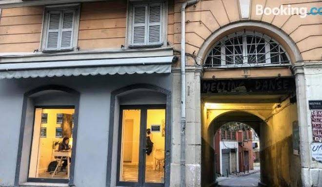 Chambre entre port & vieux nice