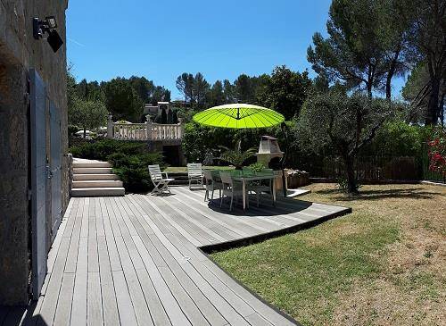 Gite les pins peymeinade piscine