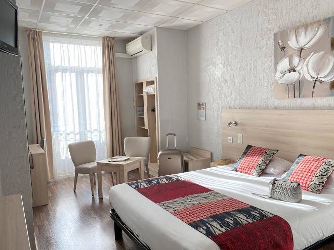 Hotel Helvetique Nice Image