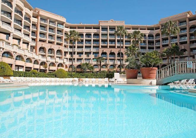 Residence la palme d'azur cannes verrerie