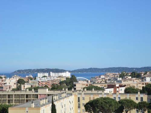 Copropriete pins ensoleilles