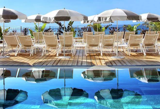 Grand hotel des sablettes plage curio collection by hilton