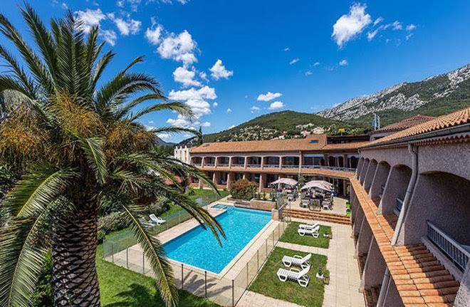 Mona lisa val hotel