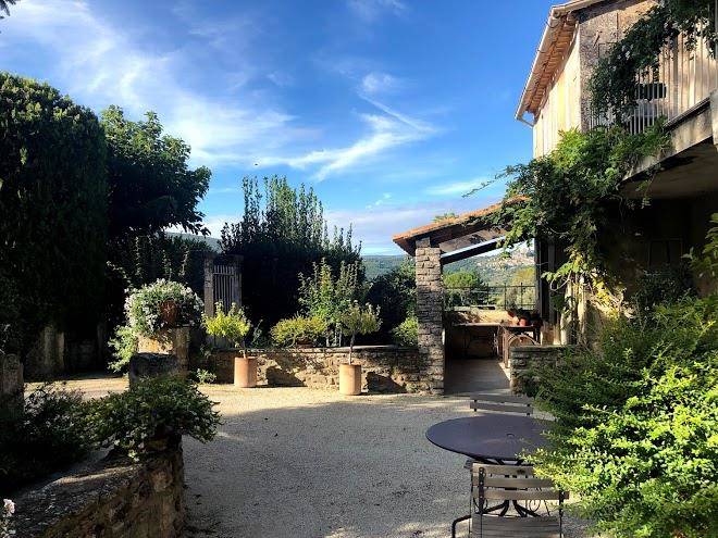 Au pied du luberon