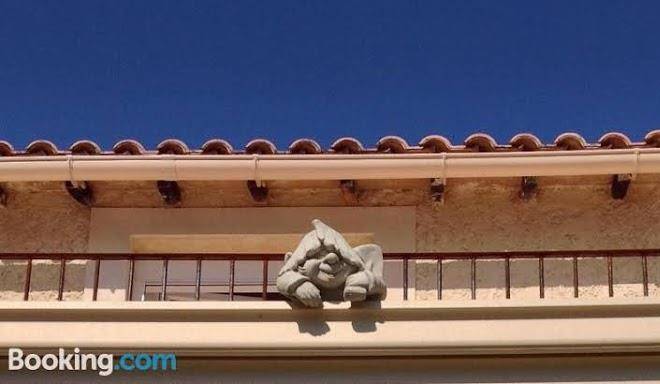 Le lutin sur le toit chambre d'hote avec piscine bed and breakfast