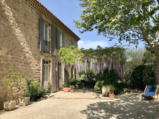 Les fleurs d'hilaire chambres table d'hotes et gite en provence