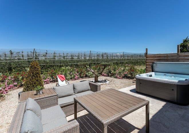 Mas saint julien chambres d'hotes jacuzzi exterieur prive
