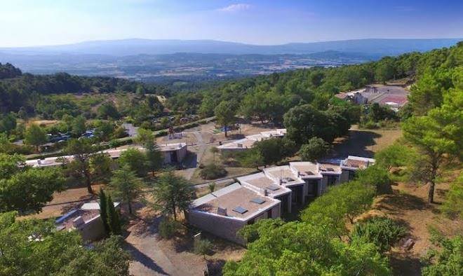 Vvf club essentiel le balcon du luberon a murs