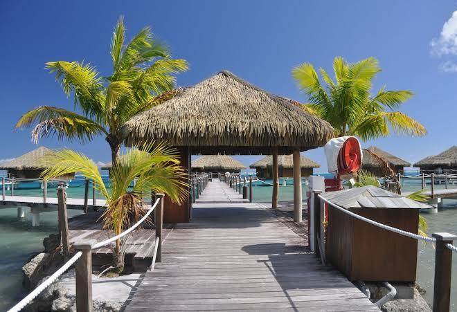 Royal huahine