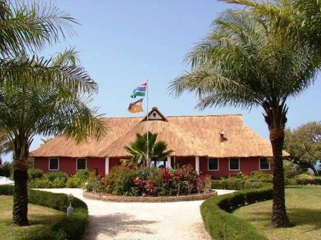 The white horse boutique hotel