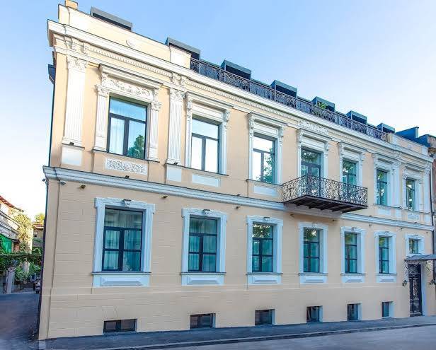Royal inn hotel