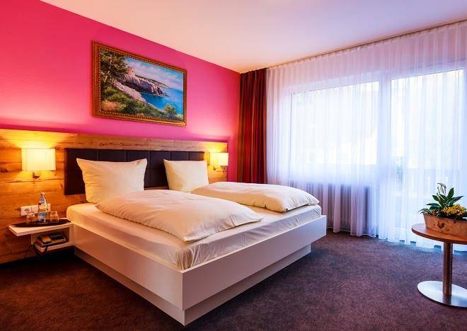 Schwarzwaldhotelsonne baden baden