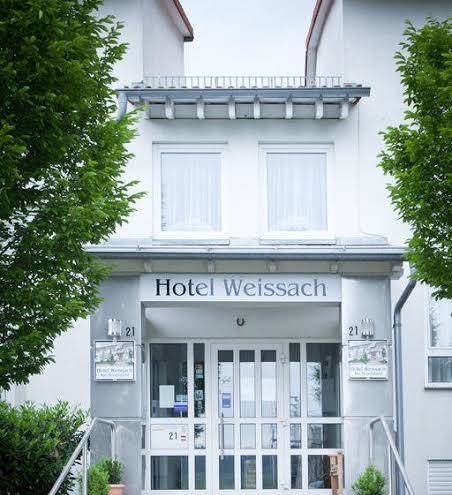Hotel weissach am neuenbuhl