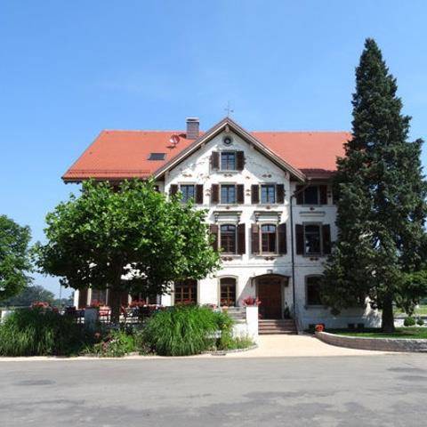 Hotel vier jahreszeiten maria bauer