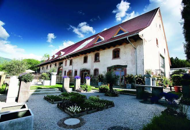 Hotel & gaststatte in der rainhof scheune