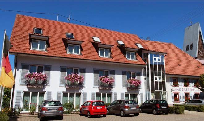 Hotel & gasthaus lowen