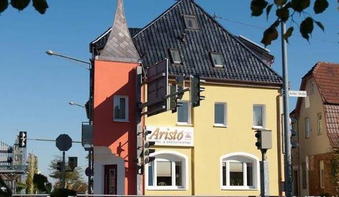 Hotel und restaurant aristo