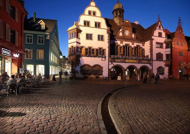 Hotel restaurant schiller