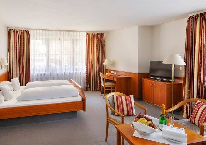 Invite hotel lowen