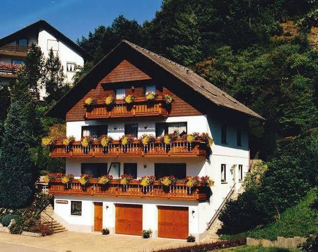 Haus armbruster