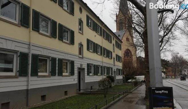 Ferienwohnung im schonen neuenheim